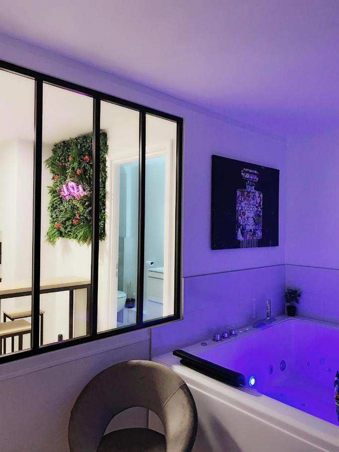 L'AppartE Black Superbe Appartement Pop ! Besançon Kültér fotó