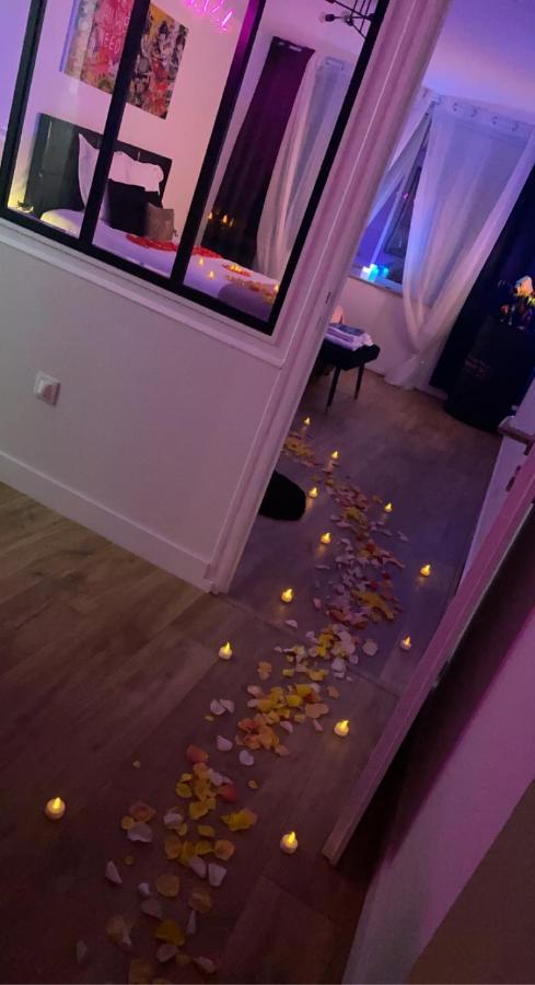 L'AppartE Black Superbe Appartement Pop ! Besançon Kültér fotó